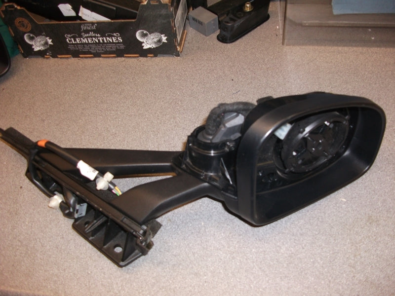 RIGHT DOOR MIRROR POWERFOLD MEMORY AG33 TYPE 
