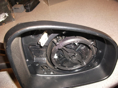 RIGHT DOOR MIRROR POWERFOLD MEMORY AG33 TYPE 
