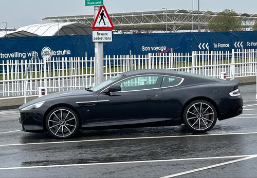 DB9