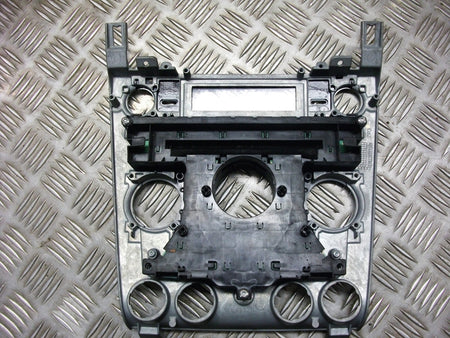 CENTRE STACK FASCIA AND CONTROLS - SILVER/ GRAPHITE