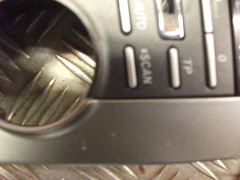 CENTRE STACK FASCIA AND CONTROLS - SILVER/ GRAPHITE