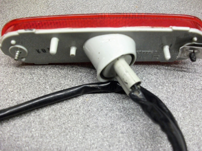 image 2 of sidemarker/reflex lamp - rear rh