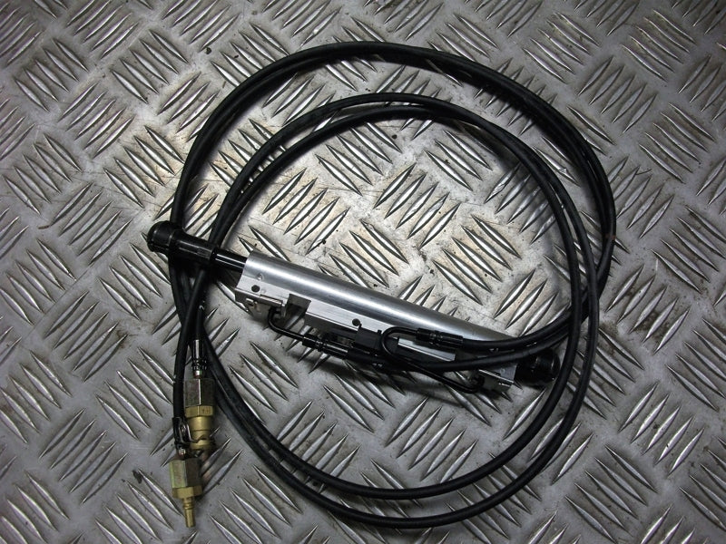 VOLANTE ROOF TENSBOW CYLINDER & HOSE RIGHT HAND