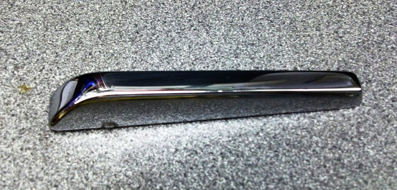 Image of RIGHT DOOR STRAKE SIDE WING FENDER CHROME TRIM