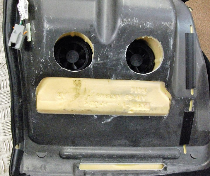 LEATHER REAR SEAT UNIT RIGHT HAND