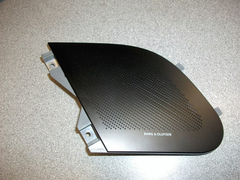 REAR DOOR B&O SPEAKER GRILLE 