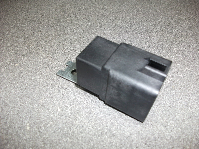SECONDARY AIR RELAY