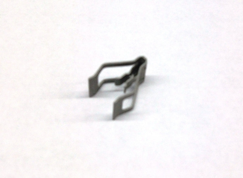SKI SLOPE FITTING CLIP