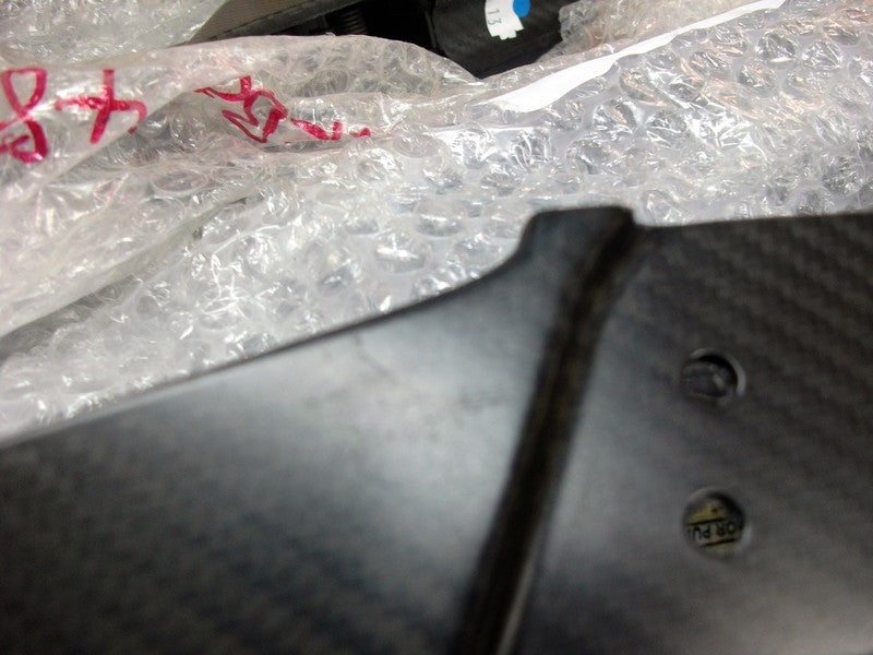 RIGHT HAND CARBON FIBRE DOOR HANDLE