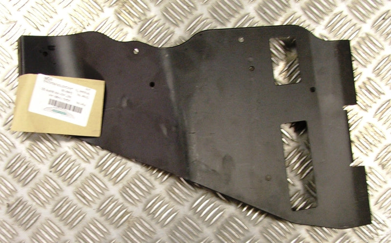 REAR BUMPER SIDE BRACKET - RIGHT HAND
