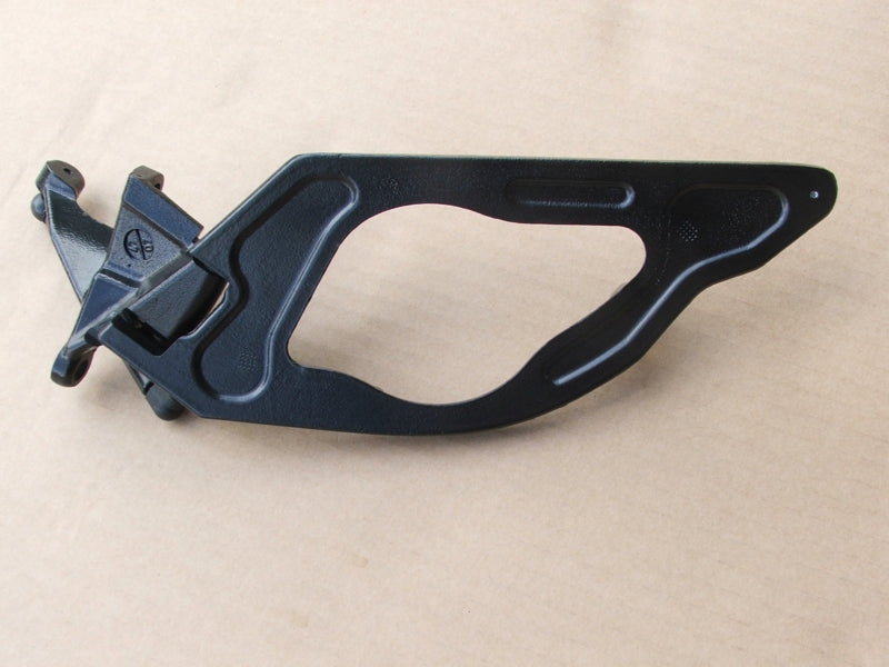 ROADSTER HINGE ASSEMBLY FUEL FILLER ROADSTER
