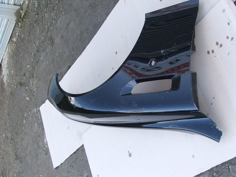 RIGHT FRONT WING/ FENDER