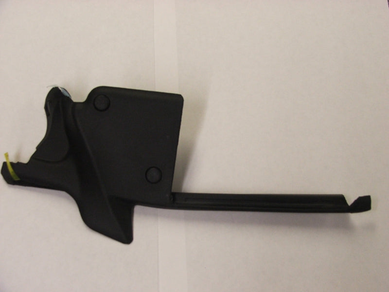 FRONT DOOR MOULDING TRIM - LEFT