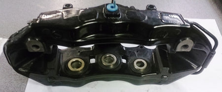 FRONT RIGHT SIDE CALIPER BLACK ASTON MARTIN S LOGO