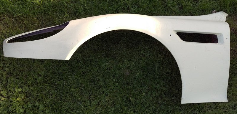 LEFT FRONT WING FENDER