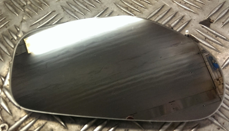 Image of I6 HEATED MIRROR GLASS RIGHT HAND