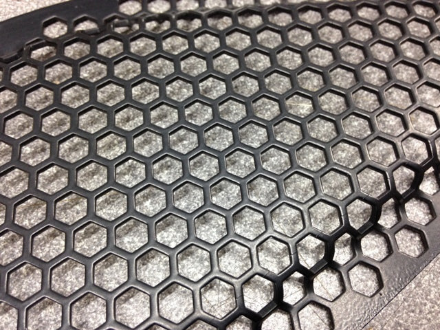 Image of BONNET HOOD MESH BLACK LEFT HAND