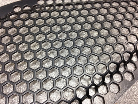 Image of BONNET HOOD MESH BLACK LEFT HAND