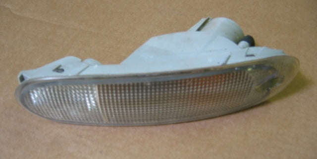Image of LEFT FRONT SIDE LIGHT PARKING LAMP & INDICATOR