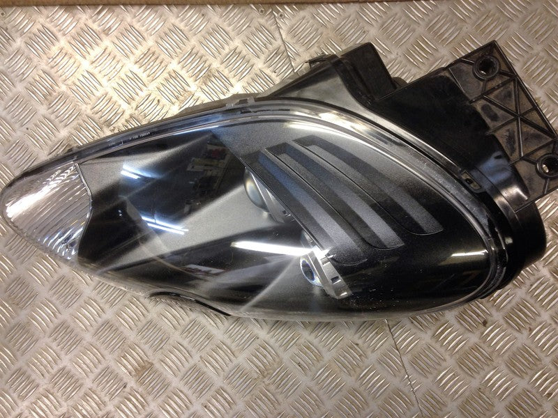 LEFT HAND HEADLIGHT FOR RIGHT HAND DRIVE  4G43