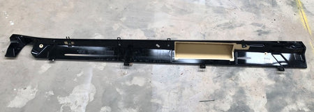RIGHT HAND SILL BLADE COVER ROCKER COVER