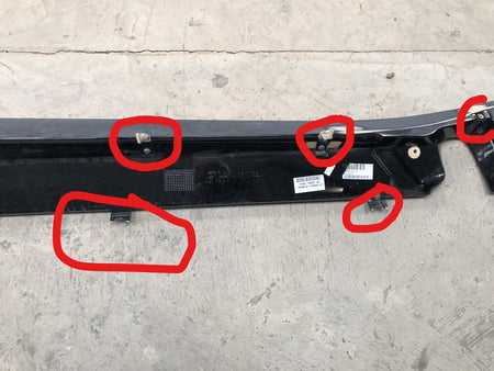 LEFT HAND SILL COVER ROCKER COVER SIDE SKIRT