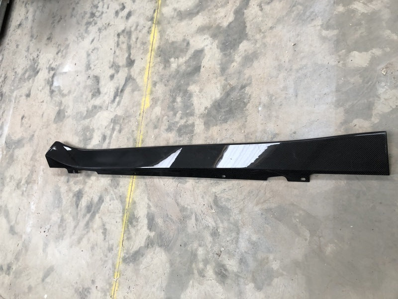 Image of CARBON FIBRE RIGHT HAND SILL BLADE