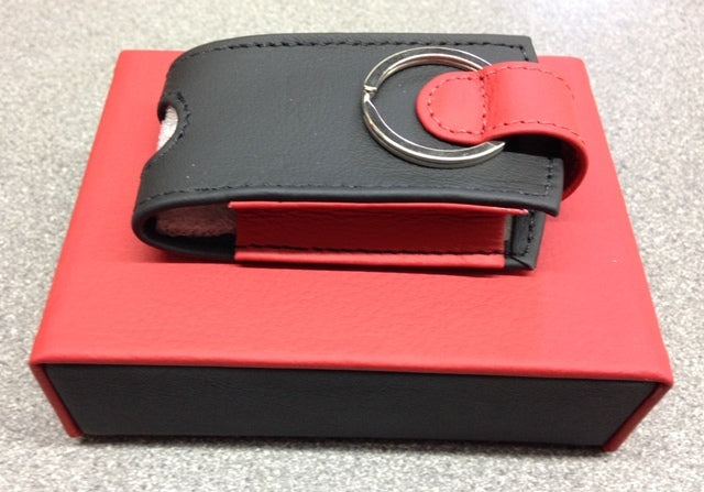 PRESENTATION GIFT BOX & LEATHER KEY CASE BLACK RED – Aston Martin Bits