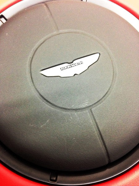 Image of DRIVERS AIRBAG COLOURED BLACK BADGE & BLACK RING