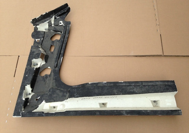 DOOR OPENING SURROUND RIGHT SIDE A POST