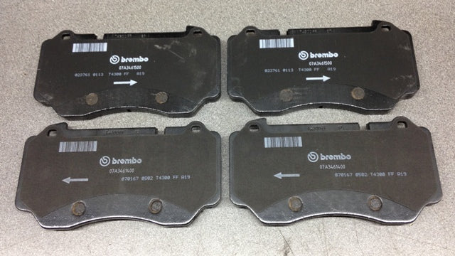 FRONT DISC BRAKE PADS FOR CARBON CERAMIC DISCS