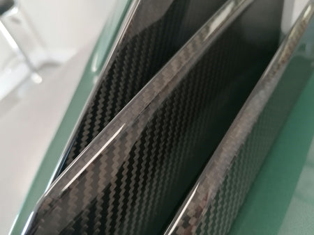 Image of FRONT FENDER LOUVRE VENT - CARBON LEFT