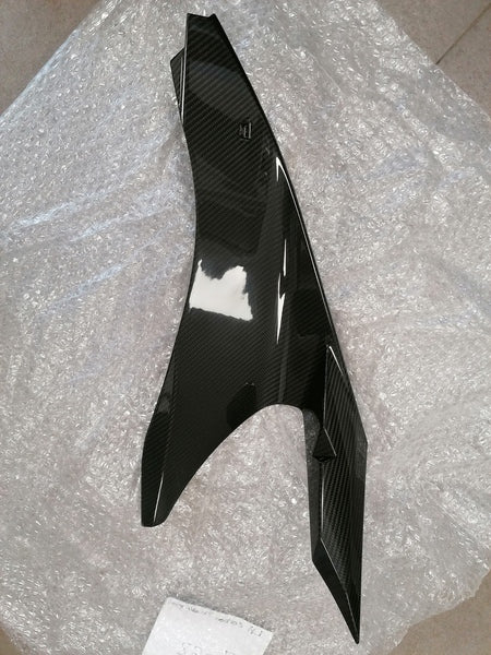Image of LEFT HAND CARBON FIBRE FENDER WING STRAKE