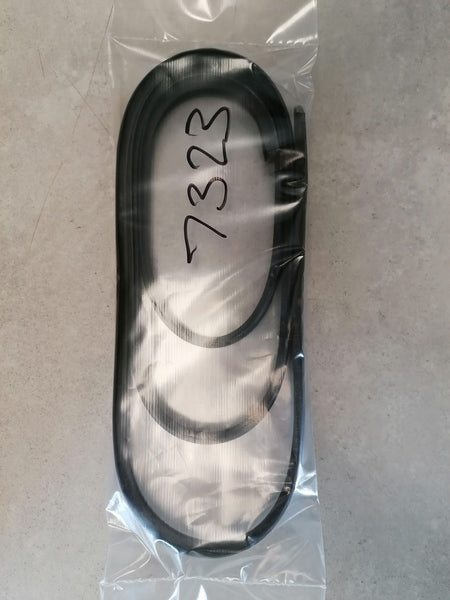 Image of RIGHT HAND FRONT WING SEAL