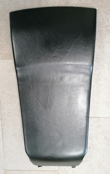 REAR CENTRE PANEL TRIM