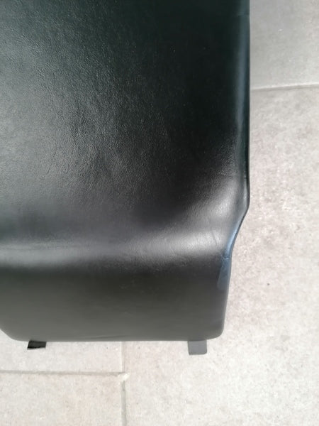 REAR CENTRE PANEL TRIM