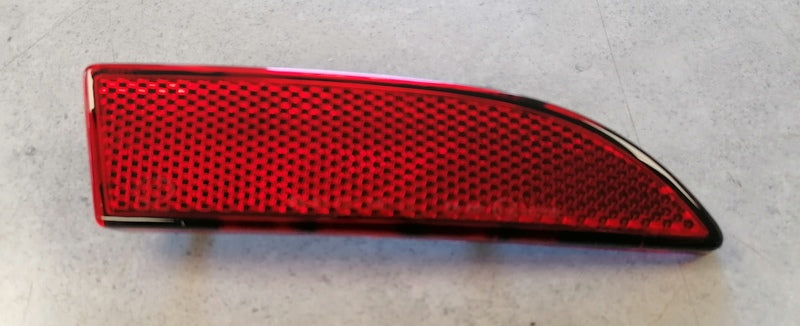 REAR REFLECTOR RIGHT HAND
