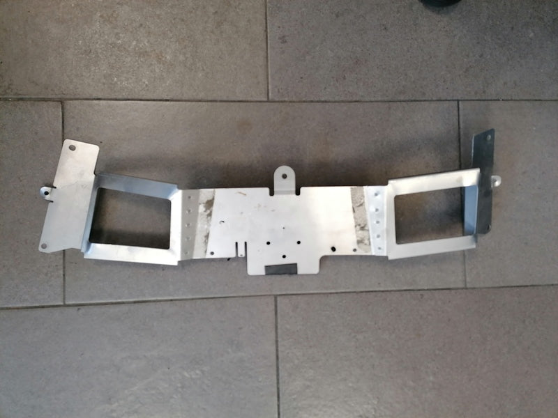 GPS ANTENNA MOUNTING BRACKET