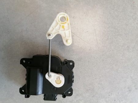 Image of HEATER BLOWER FLAP SERVO ACTUATOR MOTOR