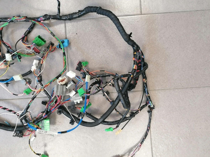 Image of FRONT FACIA WIRING HARNESS DASHBOARD WIRING