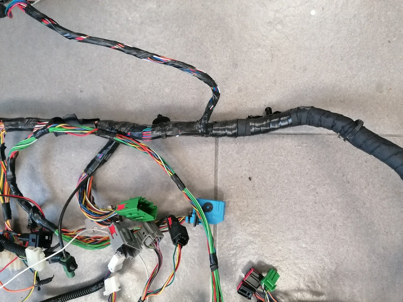 Image of FRONT FACIA WIRING HARNESS DASHBOARD WIRING