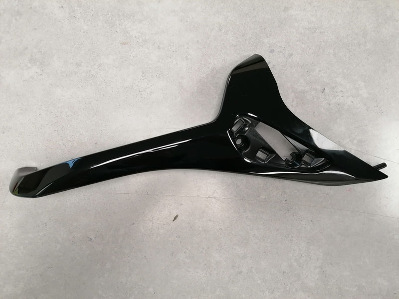 Image of CENTRE CONSOLE VENEER GLOSS BLACK