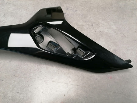 Image of CENTRE CONSOLE VENEER GLOSS BLACK