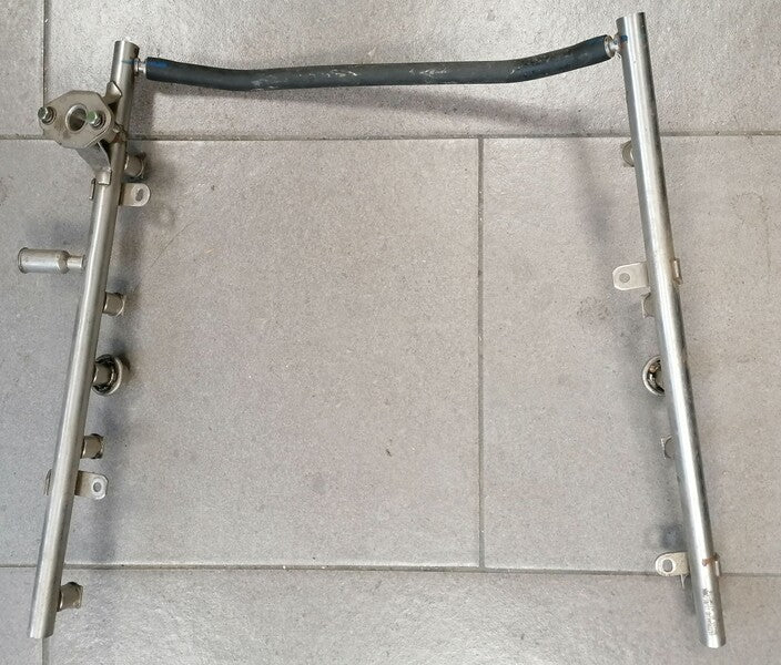 FUEL INJECTION RAIL 