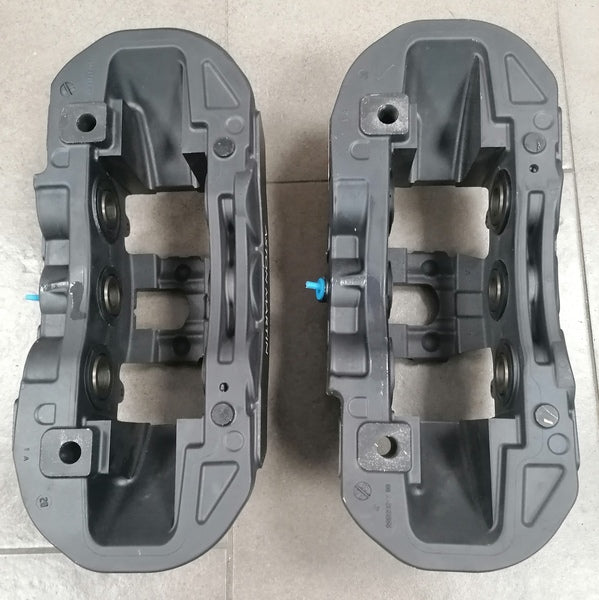 Image of FRONT DISC BRAKE CALIPER SET- ANODISED BLACK - CARBON