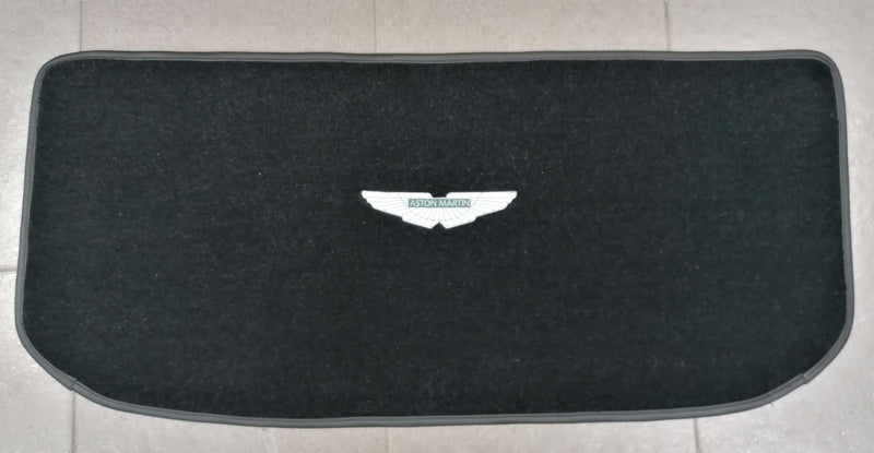 FULLY FITTED BLACK TRUNK BOOTMAT WITH LOGO