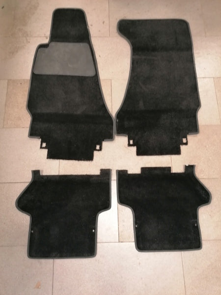 Image of CARPET SET OF 4 PIECES OBSIDIAN BLACK