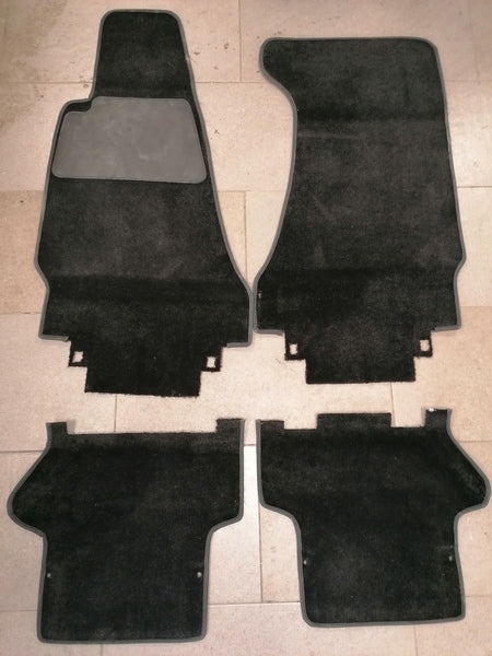 Image of CARPET SET OF 4 PIECES OBSIDIAN BLACK