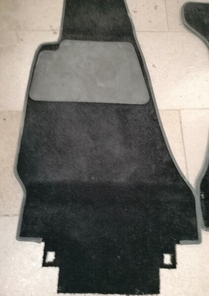 Image of CARPET SET OF 4 PIECES OBSIDIAN BLACK