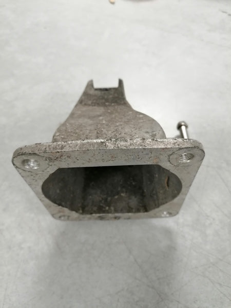 Image of LEFT HAND SIDE TRANSMISSION DIFFERENTIAL DIFF MOUNTING